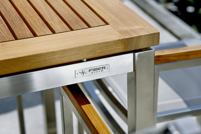 Praga bord - bord i teak och rostfritt stål