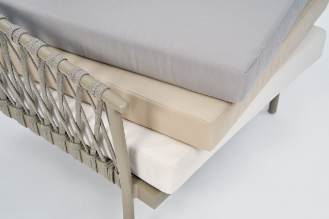 Fåtölj i aluminium